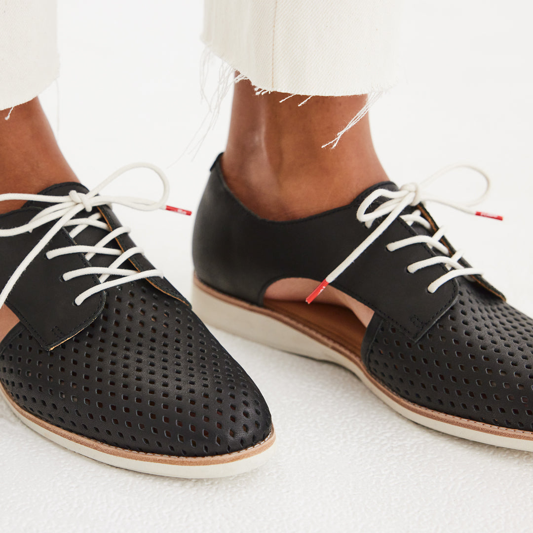 Rollie The Derby Sidecut Punch | Ladies Shoes