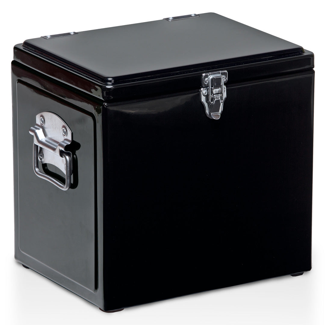 Gear for Life The Vintage Cooler Box Black Luggage & Bags
