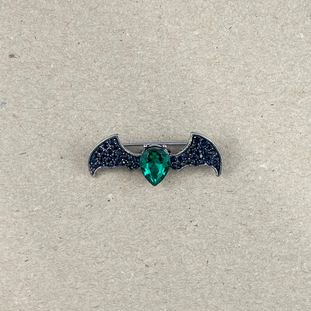 House of Uniforms Bat Bernice | Brooch Green Brooches & Lapel Pins