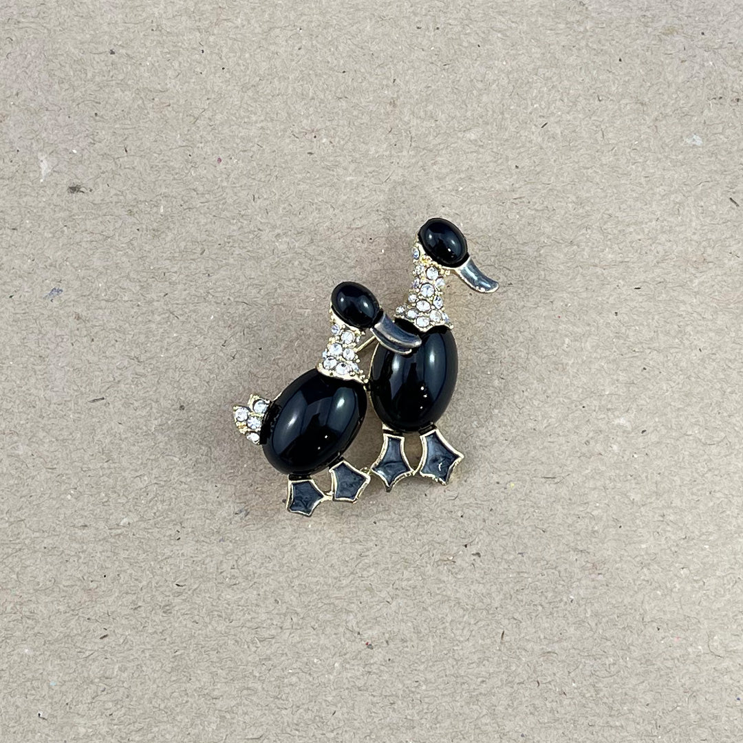 House of Uniforms Duck Daphine | Brooch Black Brooches & Lapel Pins